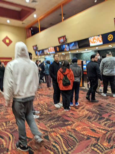 Movie Theater «United Artists Farmingdale 10», reviews and photos, 20 Michael Ave, Farmingdale, NY 11735, USA