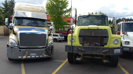 Tire Shop «Discount Tire Store - Bremerton, WA», reviews and photos, 5034 WA-303, Bremerton, WA 98311, USA