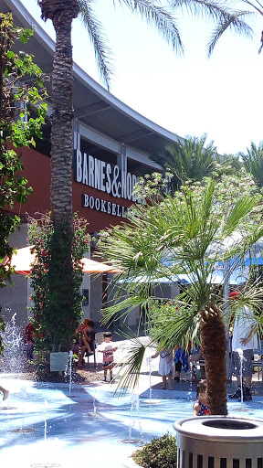 Book Store «Barnes & Noble», reviews and photos, 2000 E Rio Salado Pkwy #1032, Tempe, AZ 85281, USA