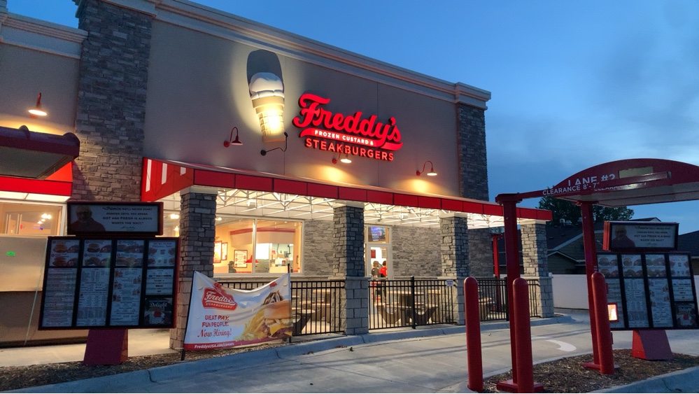 Freddy's Frozen Custard & Steakburgers 55374