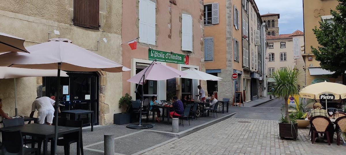 L'étoile D'olindina à Brioude