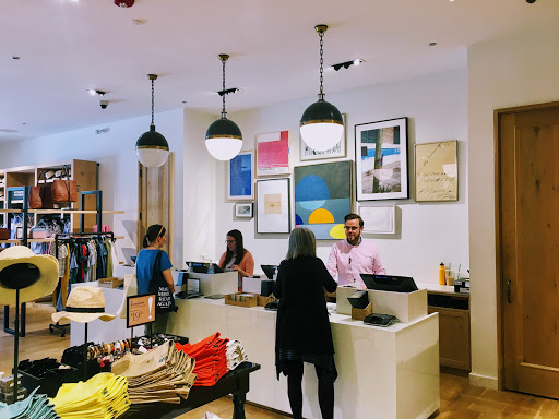 Clothing Store «J.Crew», reviews and photos, 3423 N Southport Ave, Chicago, IL 60657, USA