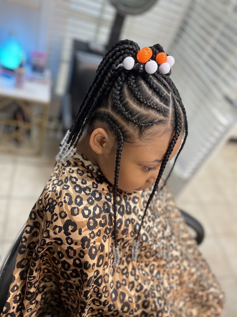 Ms. Raven the Stylist 20745