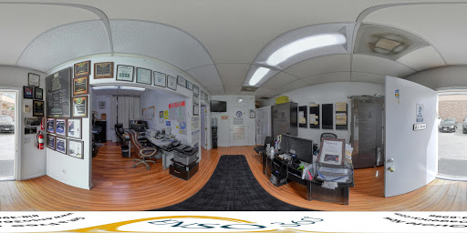 Auto Body Shop «Certified Collision Craft», reviews and photos, 4330 Woodman Ave, Sherman Oaks, CA 91423, USA