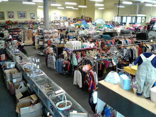 Family Tree Resale, 310 E Geneva Rd, Wheaton, IL 60187, USA, 