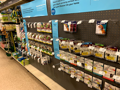 Pet Supply Store «PetSmart», reviews and photos, 3096 N Eastman Rd, Longview, TX 75605, USA