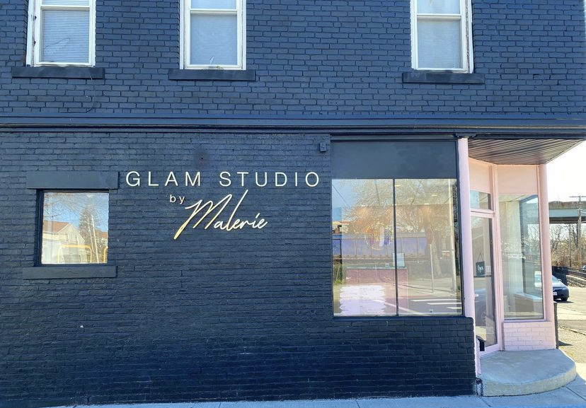 Glam Studio by Malerie 01013