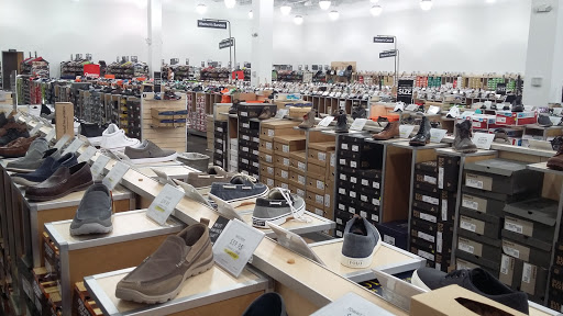 Shoe Store «DSW Designer Shoe Warehouse», reviews and photos, 400 S State Rd, Springfield, PA 19064, USA