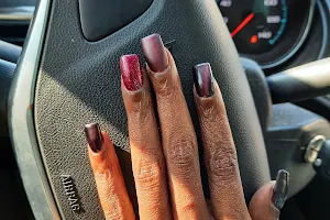 Lei nails and spa image