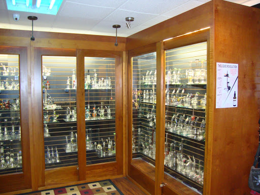 Tobacco Shop «Recked Smoke Shop», reviews and photos, 8216 W Waters Ave, Tampa, FL 33615, USA