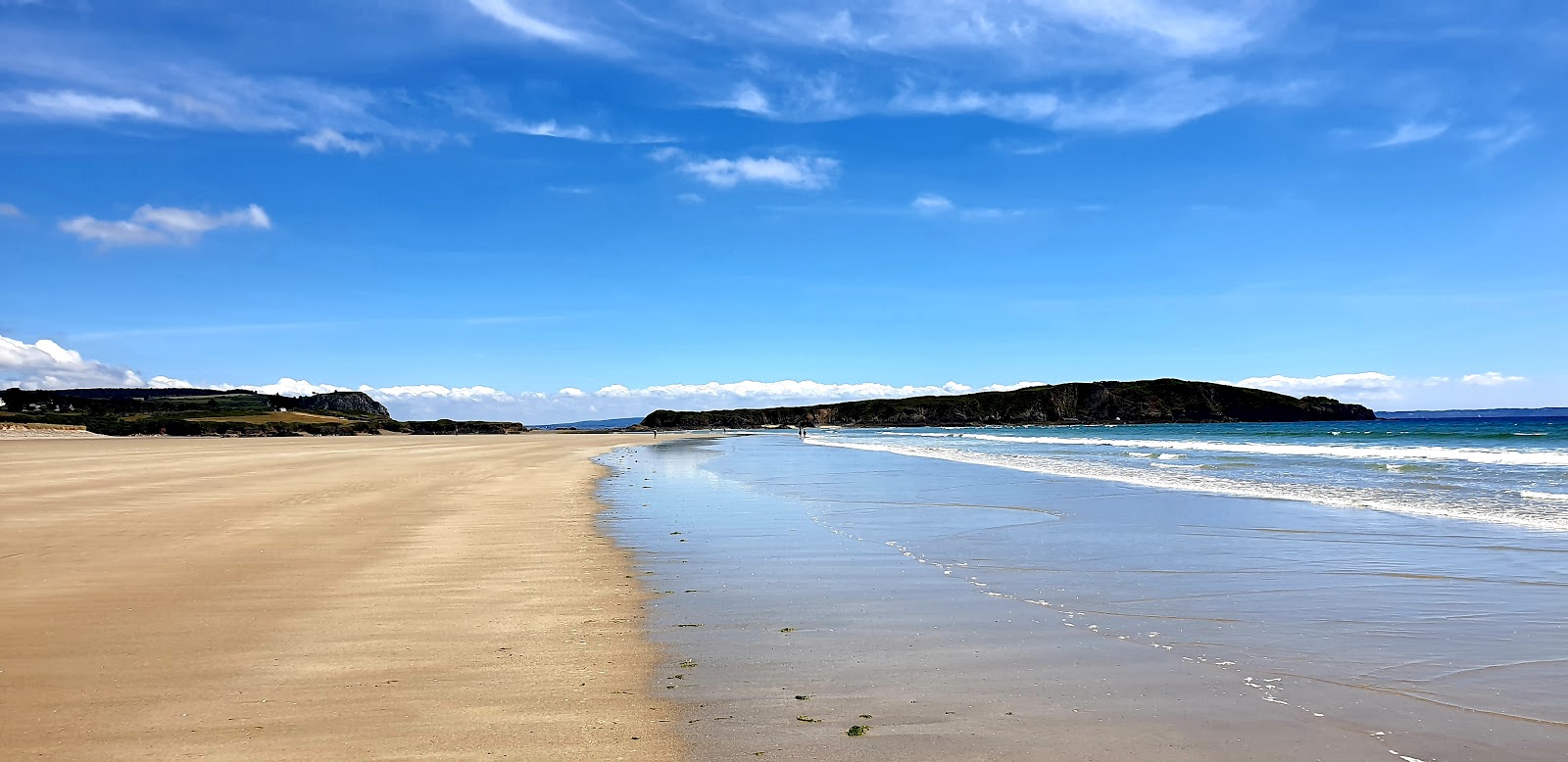 Fotografija Plage de l'Aber z prostorna obala