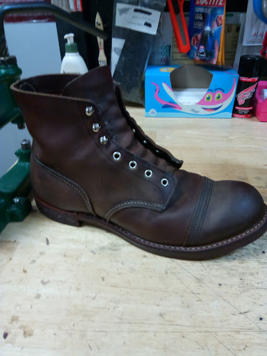 Shoe Store «Red Wing», reviews and photos, 35959 US Hwy 19 N, Palm Harbor, FL 34684, USA