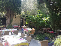 Atmosphère du Restaurant français Au Porte Mages à Les Baux-de-Provence - n°20
