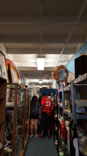 Thrift Store «Jefferson Thrift», reviews and photos, 2002 Bandera Rd, San Antonio, TX 78228, USA