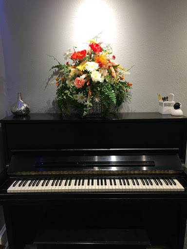 Piano tuning service Dayton