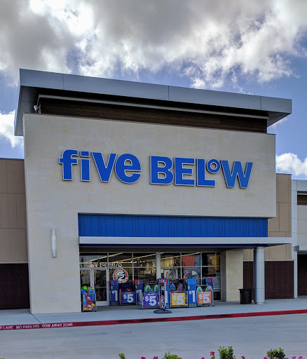Variety Store «Five Below», reviews and photos, 6600 Spring Stuebner Rd Suite 156, Spring, TX 77389, USA