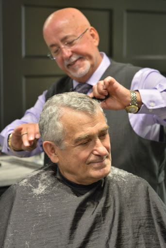 Barber Shop «Modern Gents Premier Barbershop & Bar», reviews and photos, 8233 Cooper Creek Blvd, Bradenton, FL 34201, USA