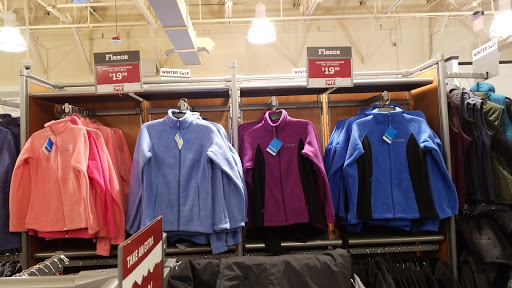 Sportswear Store «Columbia Sportswear Outlet Store at Seattle Premium Outlets», reviews and photos, 10600 Quil Ceda Blvd #920, Tulalip, WA 98271, USA