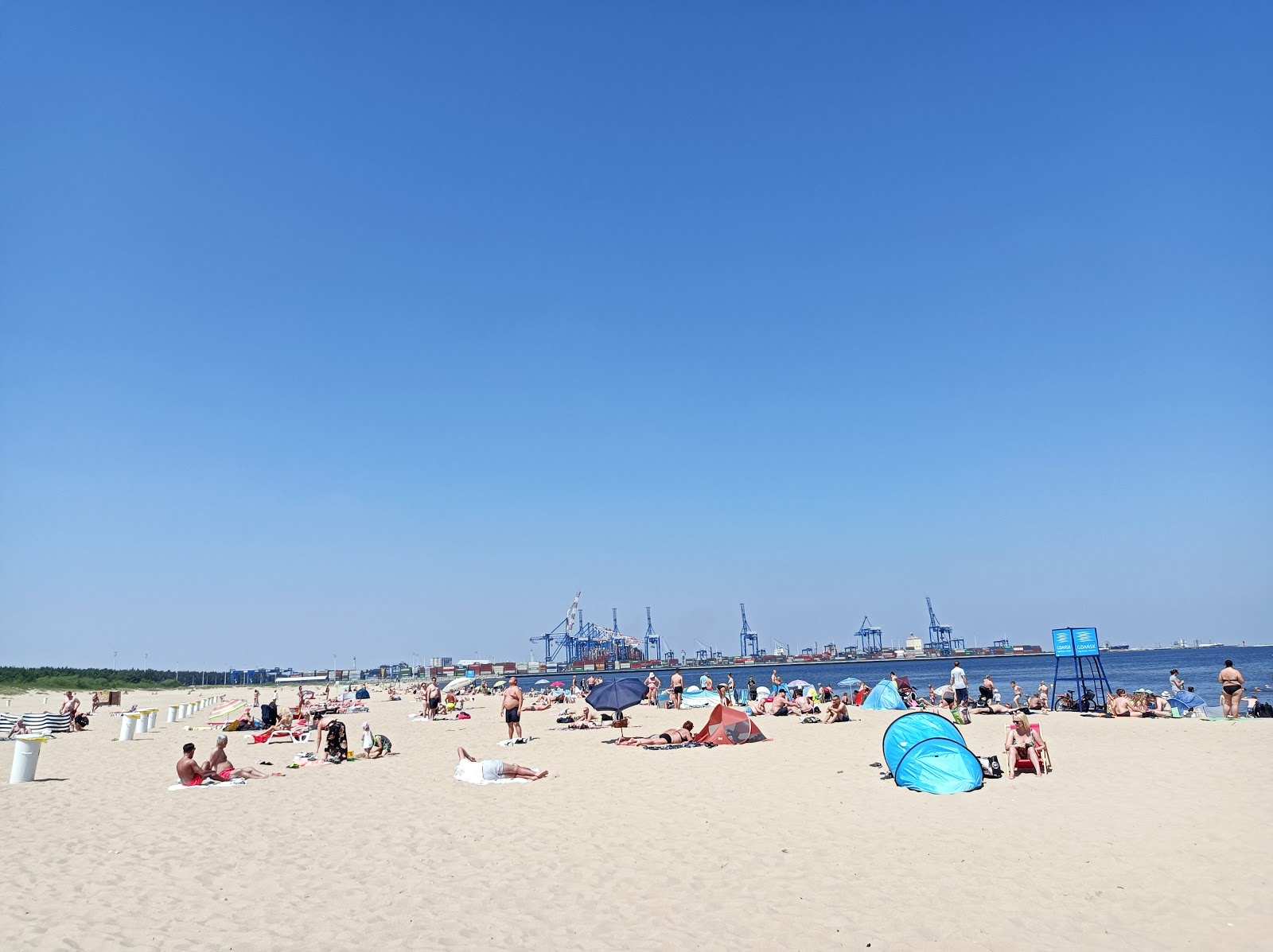 Foto av Gdansk Stogi med lång rak strand