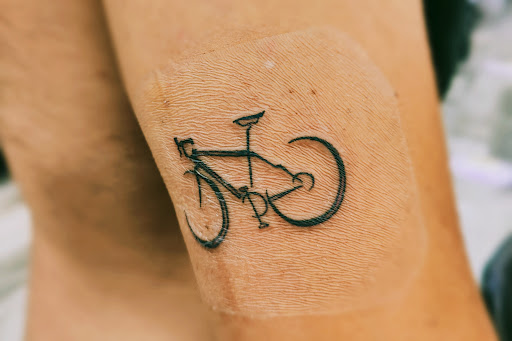 Ear Piercing Service «INKAHOLIK TATTOOS», reviews and photos, 8367 SW 40th St, Miami, FL 33155, USA