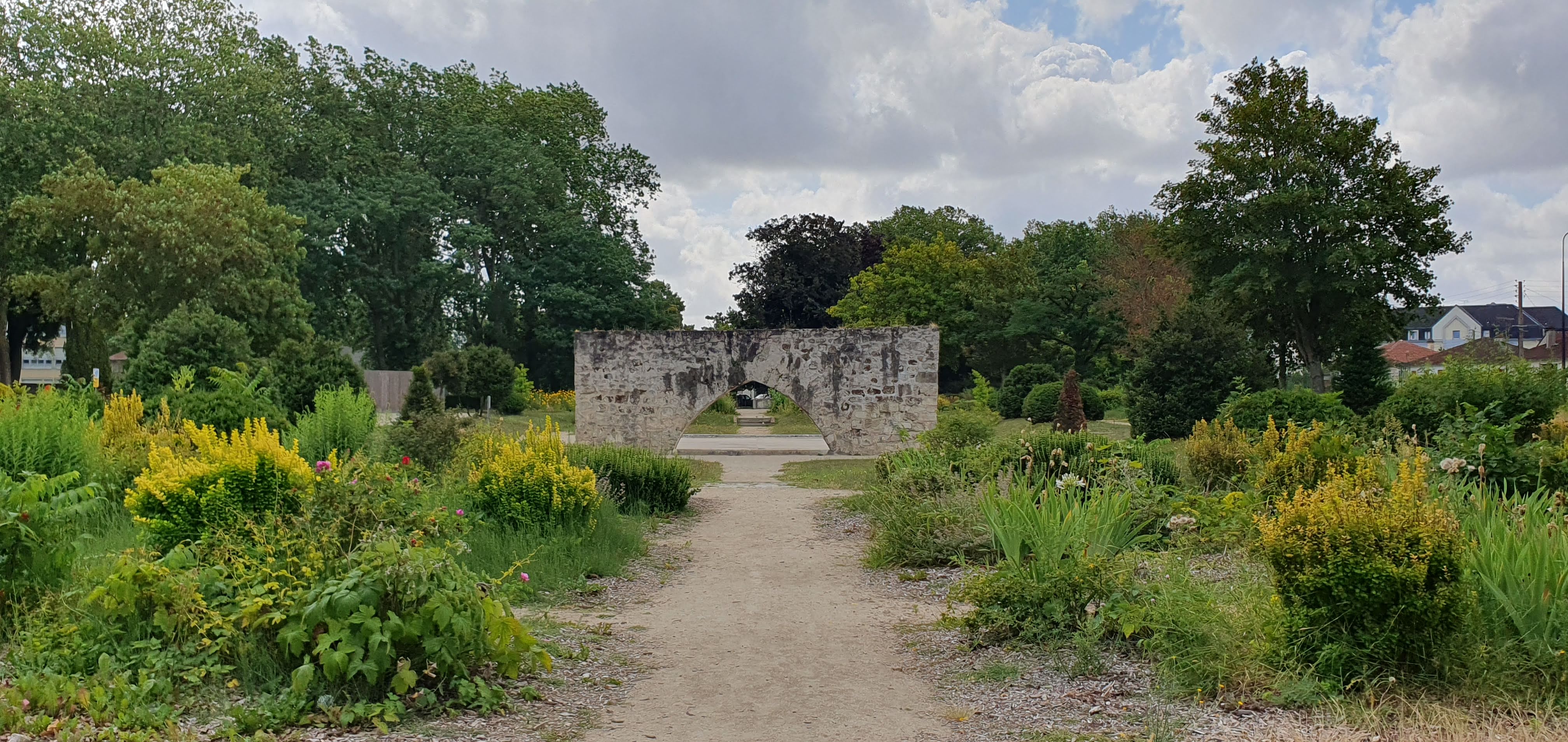 Photo n° 10 de l'avis de Paparazzi.x fait le 23/07/2023 à 08:48