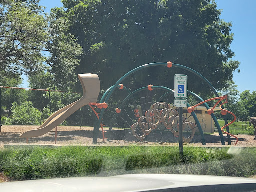 Park «Montgomery Park», reviews and photos, 301 N River St, Montgomery, IL 60538, USA
