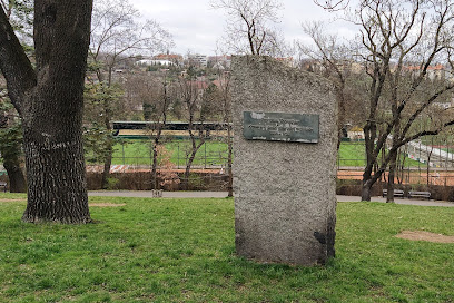 Památník Františku Thomayerovi