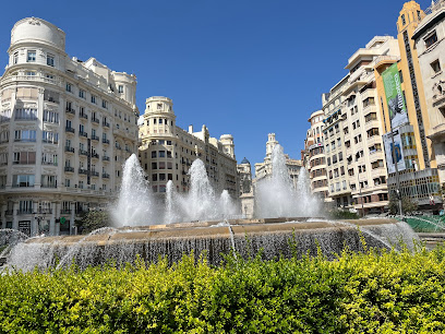 Fuente de la Plaza del Ayuntamiento – Valencia