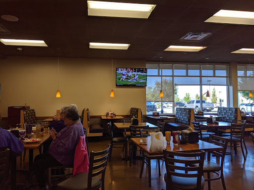 Supermarket «Hy-Vee», reviews and photos, 601 N 3rd Pl, Manhattan, KS 66502, USA