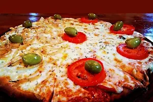 La Tana Pizza a la piedra Alta Gracia image