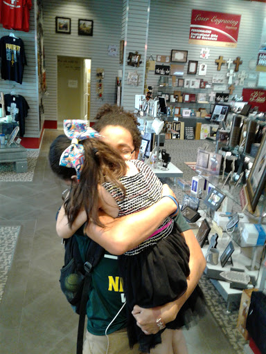 Christian Book Store «Viva Life Christian Gift Shop», reviews and photos, 6601 N 10th St, McAllen, TX 78504, USA