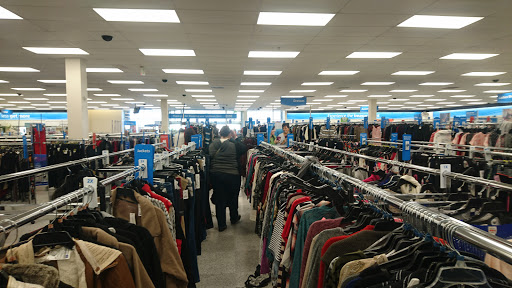 Clothing Store «Ross Dress for Less», reviews and photos, 177 Levittown Pkwy, Levittown, PA 19055, USA