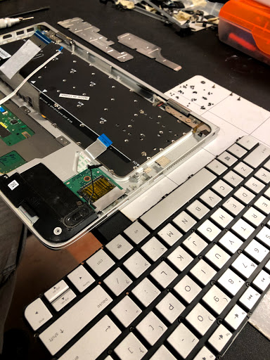 Cell Phone Store «Eazy Computers & iPhone Repair», reviews and photos, 930 Arch St, Philadelphia, PA 19107, USA