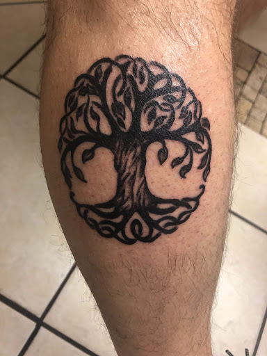 Tattoo Shop «Untouchable Ink», reviews and photos, 204 S Spring Garden Ave, DeLand, FL 32720, USA