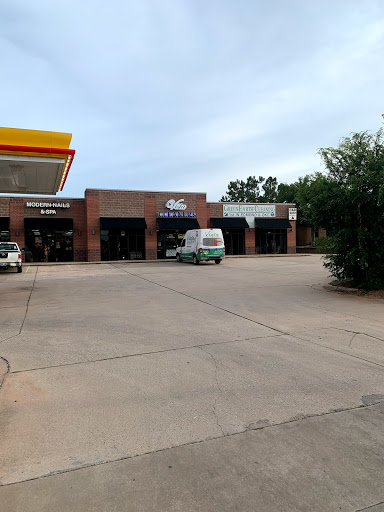 Dry Cleaner «Vista Dry Cleaners», reviews and photos, 2120 E 2nd St, Edmond, OK 73034, USA