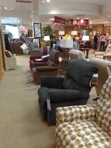 Furniture Store «La-Z-Boy Furniture Galleries», reviews and photos, 5330 E Southport Rd, Indianapolis, IN 46237, USA
