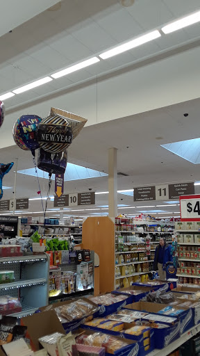 Grocery Store «Stop & Shop», reviews and photos, 1100 Massachusetts Ave, Dorchester, MA 02125, USA