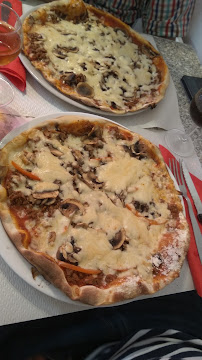 Plats et boissons du Pizzeria Pizza Saint Jean à Troyes - n°6