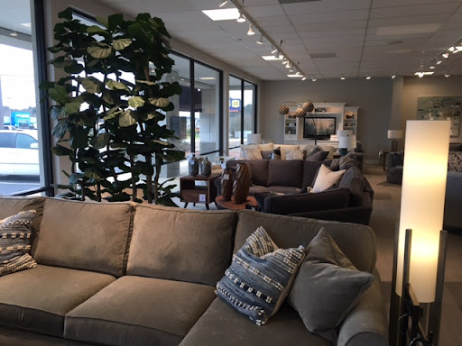 Furniture Store «Havertys Furniture», reviews and photos, 1918 Browns Bridge Rd, Gainesville, GA 30501, USA