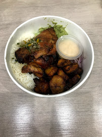 Plats et boissons du Restaurant caribéen Le roi du poulet boucané à Montreuil - n°18