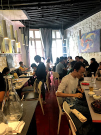 Atmosphère du Restaurant chinois Autour du Yangtse 食尚煮意卢浮宫店 à Paris - n°15