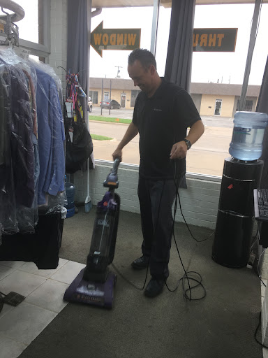 Dry Cleaner «Walden Cleaners & Laundry», reviews and photos, 1211 36th Ave NW, Norman, OK 73072, USA