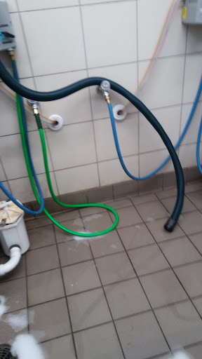 Pet Supply Store «Pet Supplies Plus», reviews and photos, 3205 W 115th St, Merrionette Park, IL 60803, USA