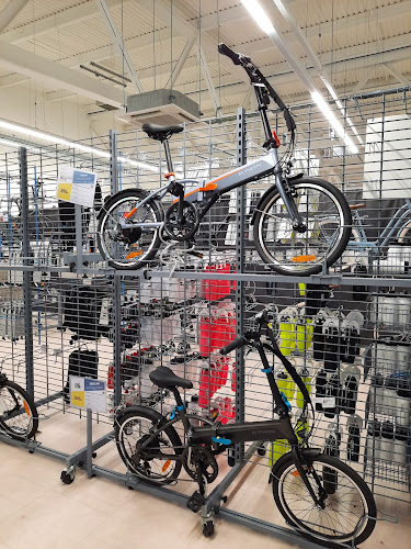 Comments and reviews of Decathlon Chingford