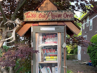 Little Free Library #82421