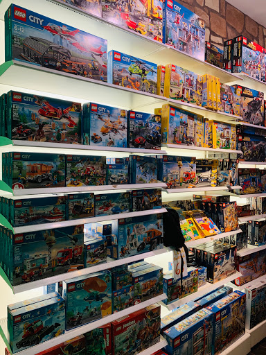 Toy Store «Engine Ear Toys», reviews and photos, 879 Newport Center Dr, Newport Beach, CA 92660, USA