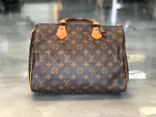 Consignment Shop «SecondHand Savvys», reviews and photos, 210 S Kings Ave, Brandon, FL 33511, USA