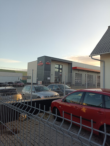 Pusztai Autóüveg - Szélvédőjavítás