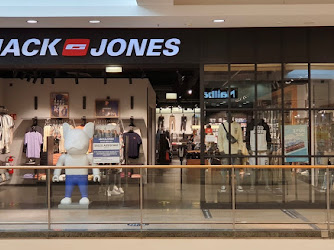 JACK AND JONES