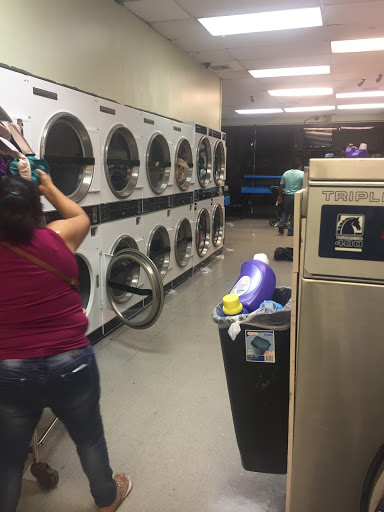 Laundromat «Dixie Coin Laundry», reviews and photos, 30322 Old Dixie Hwy, Homestead, FL 33033, USA